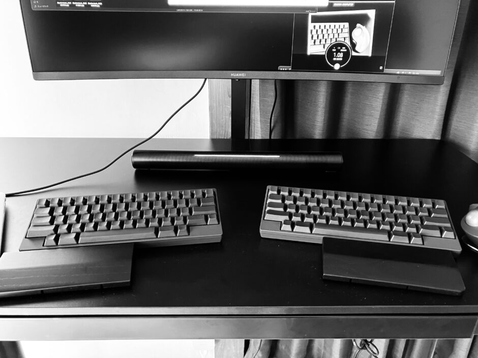 【半年使ってみてレビュー】デュアル キーボード「HHKB」をおすすめする人・しない人